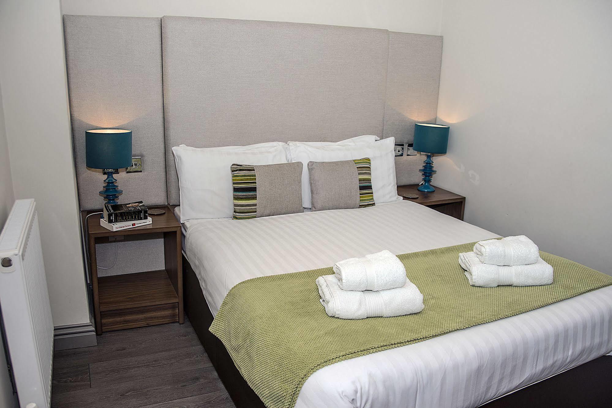 Base Serviced Apartments - City Road Chester Exterior foto