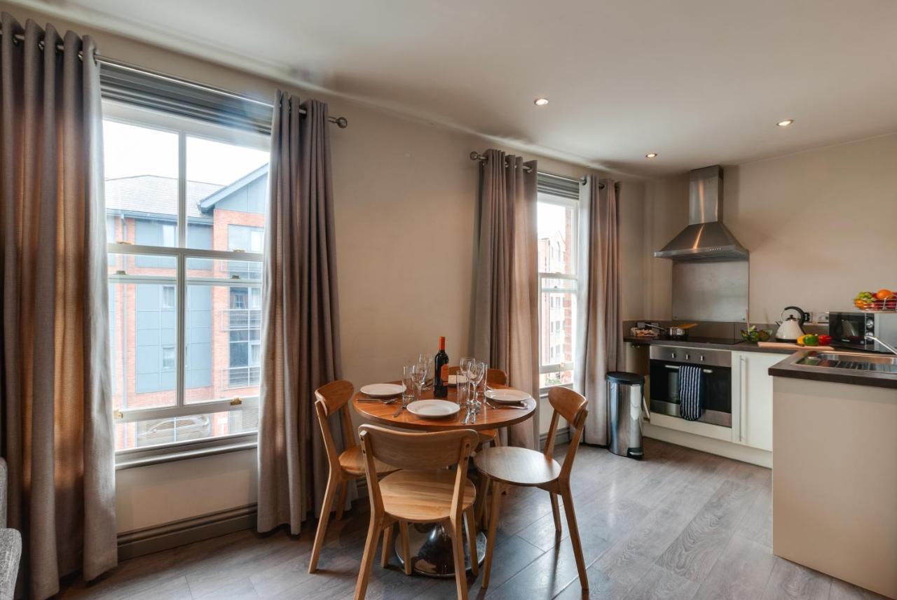 Base Serviced Apartments - City Road Chester Exterior foto