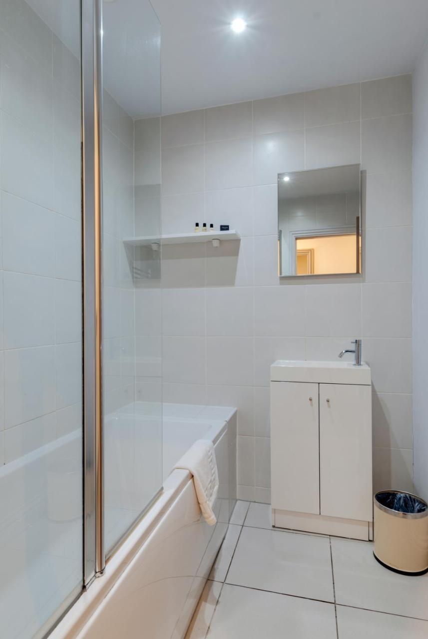 Base Serviced Apartments - City Road Chester Exterior foto